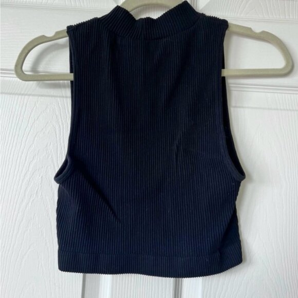 Group Babaton sinchseamless mockneck ribbed crop tank XS - Picture 1 of 2